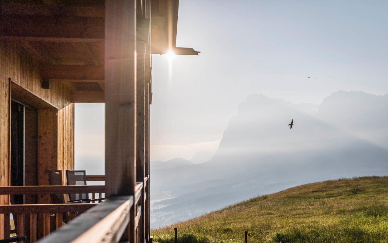 Hotel Goldknopf Alpe Di Siusi Exterior photo