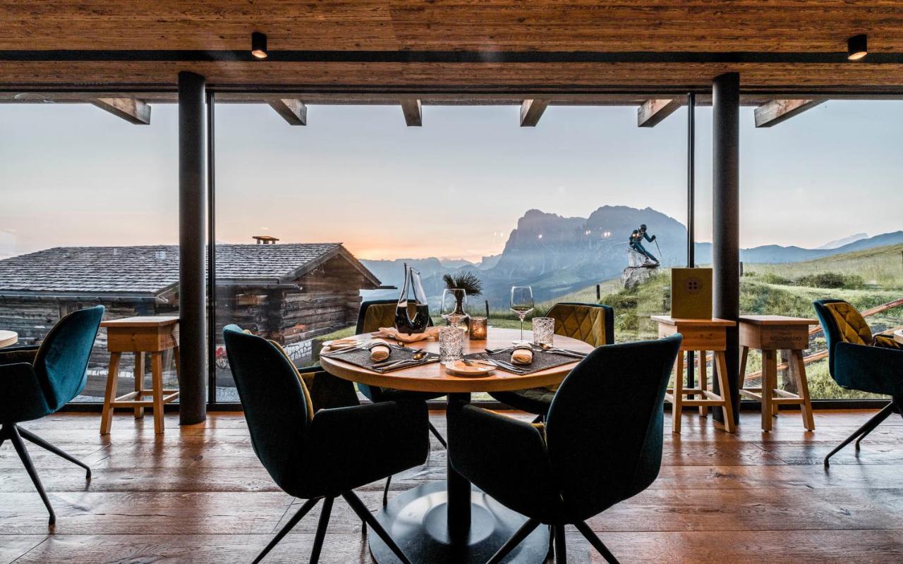 Hotel Goldknopf Alpe Di Siusi Exterior photo