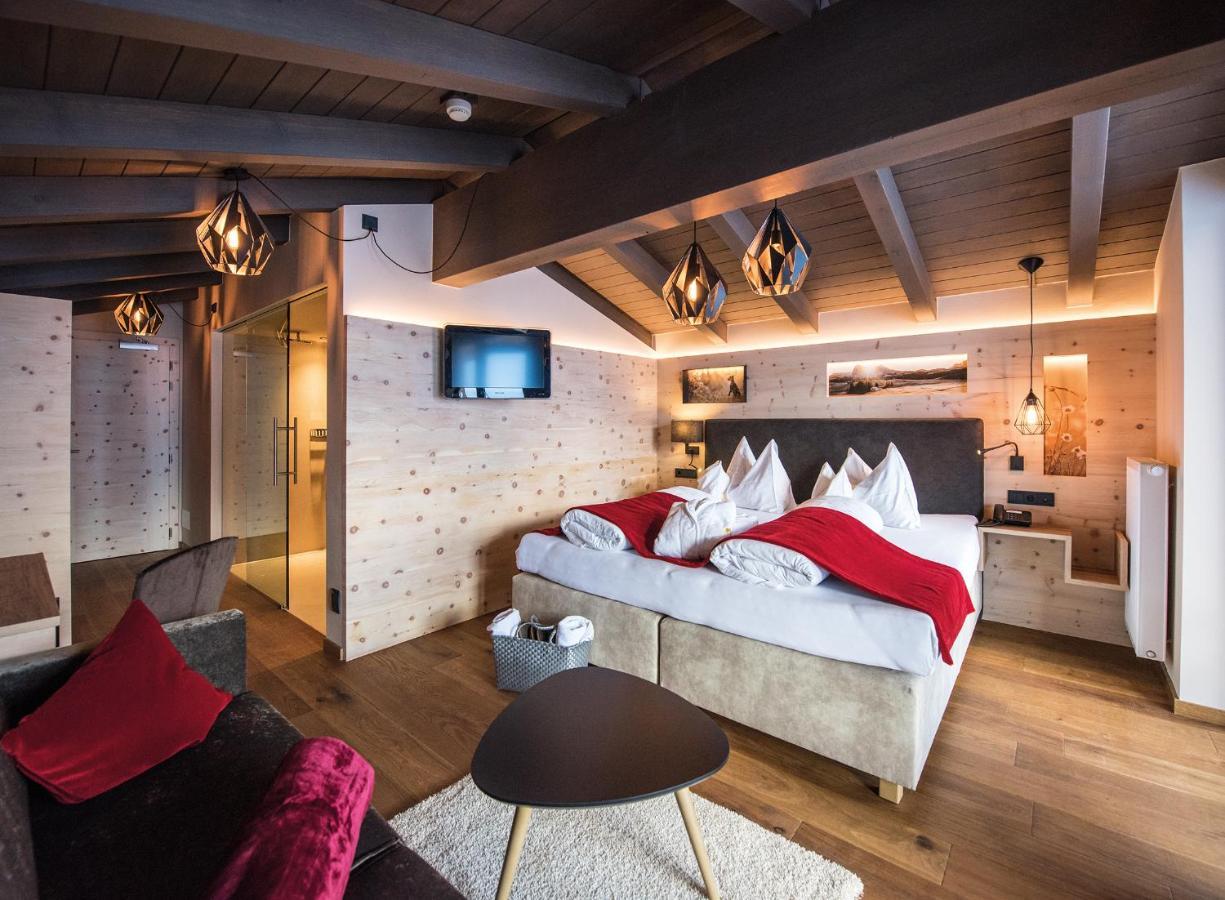 Hotel Goldknopf Alpe Di Siusi Exterior photo