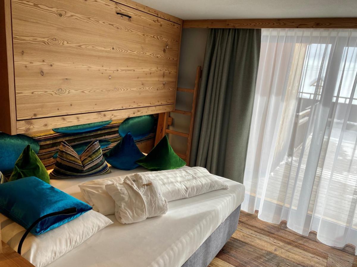 Hotel Goldknopf Alpe Di Siusi Exterior photo