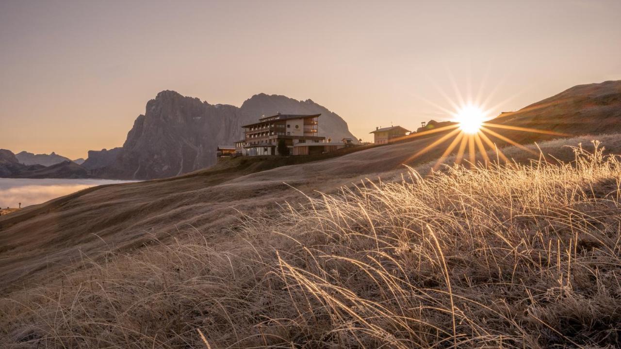 Hotel Goldknopf Alpe Di Siusi Exterior photo